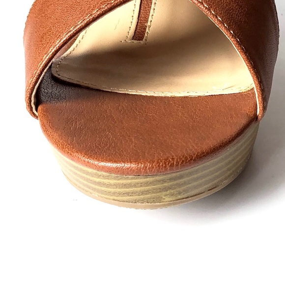 New Direction Regis Wedge Sandal - Picture 5 of 7